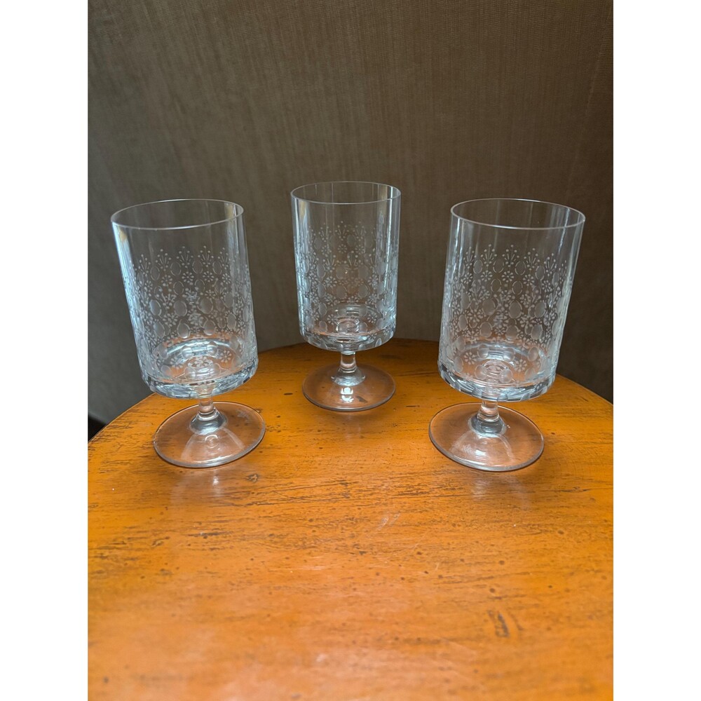 Rosenthal Romance by Bjorn Wiinblad Studio Linie 4.5" White Wine - 3